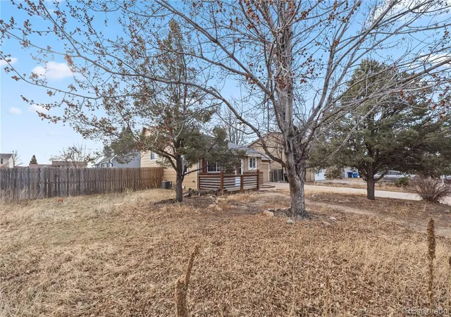Photo 2 of Sale Pending at 2105 Endicott Ct, Colorado Springs, CO 80916 | MLS# 7503905 | Listing updated on 2026-09-11