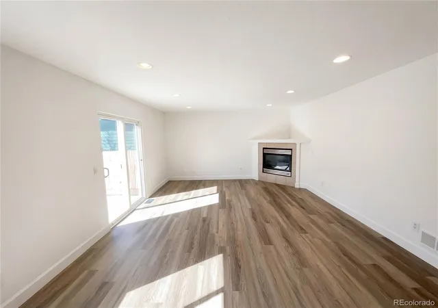 Photo 3 of Sale Pending at 9686 Fairwood St, Littleton, CO 80125 | MLS# 2195224 | Listing updated on 2026-09-15