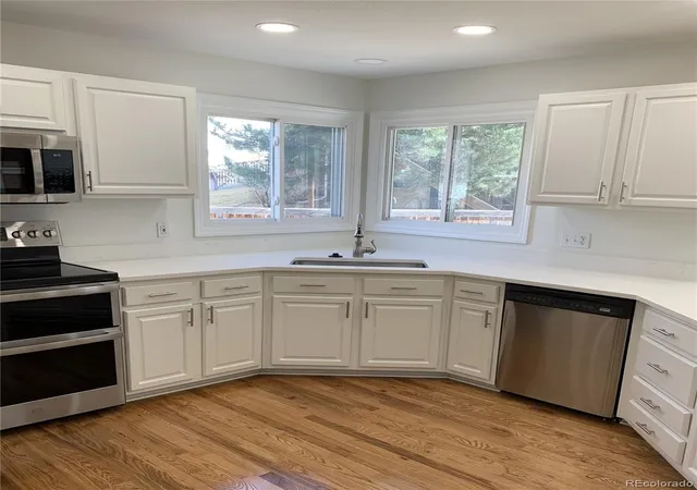 Photo 3 of Single family home for sale at 9888 Falcon Crk Dr, Highlands Ranch, CO 80130 | MLS# 3108019 | Listing updated on 2026-10-04