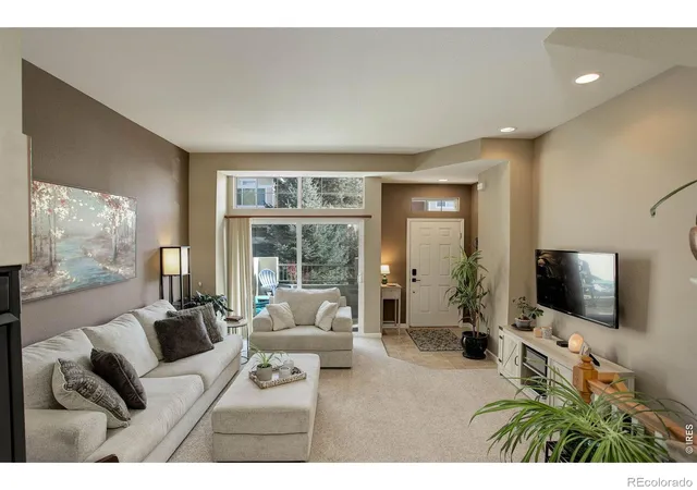 Photo 3 of Townhouse for sale at 4116 Riley Dr, Longmont, CO 80503 | MLS# IR1054078 | Listing updated on 2026-09-11