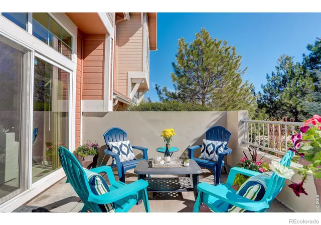 Photo 4 of Townhouse for sale at 4116 Riley Dr, Longmont, CO 80503 | MLS# IR1054078 | Listing updated on 2026-09-11