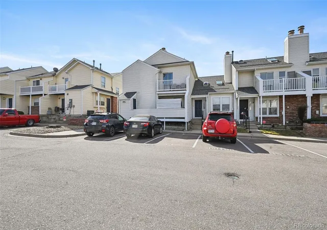 Photo 2 of Townhouse for sale at 17146 E Tennessee Dr, Aurora, CO 80017 | MLS# 5125206 | Listing updated on 2026-09-11
