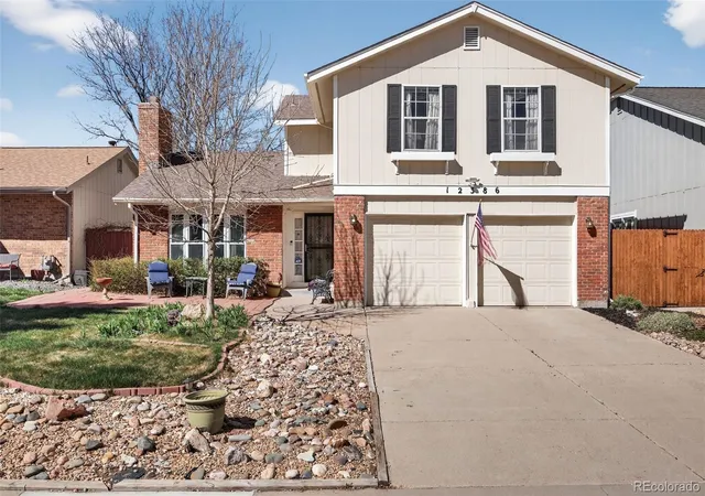 Photo 2 of Single family home for sale at 12386 E Bates Cir, Aurora, CO 80014 | MLS# 9016423 | Listing updated on 2026-10-10