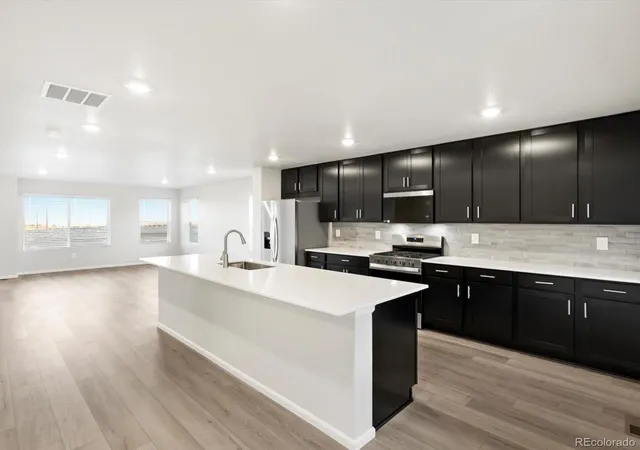 Photo 3 of Sale Pending at 4662 Cloudburst Ln, Morrison, CO 80465 | MLS# 2905315 | Listing updated on 2026-09-21