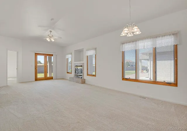 Photo 2 of Townhouse for sale at 470 S Soaring Eagle Dr, Pueblo, CO 81007 | MLS# 7252189 | Listing updated on 2026-09-10