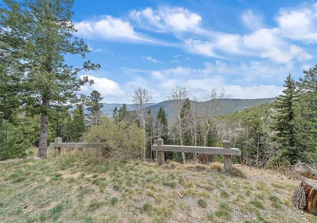 Photo 3 of Single family home for sale at 1406 Sinton Rd, Evergreen, CO 80439 | MLS# 8357364 | Listing updated on 2026-09-30