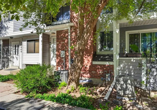 Photo 3 of Townhouse for sale at 11648 E Cedar Ave, Aurora, CO 80012 | MLS# 9728881 | Listing updated on 2026-09-15
