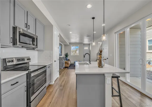 Photo 3 of Townhouse for sale at 5240 Routt Ct #B, Arvada, CO 80002 | MLS# 4122087 | Listing updated on 2026-09-10