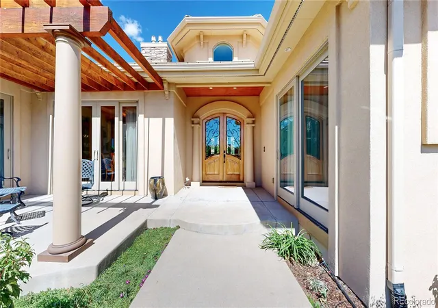 Photo 3 of Single family home for sale at 4797 Ponderosa Trl, Littleton, CO 80125 | MLS# 5478656 | Listing updated on 2026-09-23