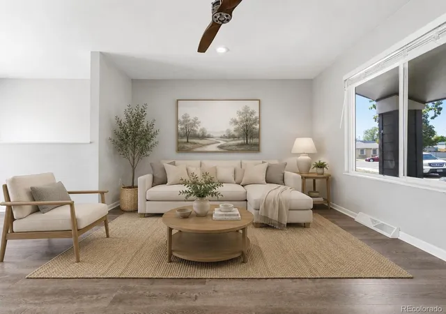 Photo 3 of Single family home for sale at 4708 S Ouray Way, Aurora, CO 80015 | MLS# 8109999 | Listing updated on 2026-09-12