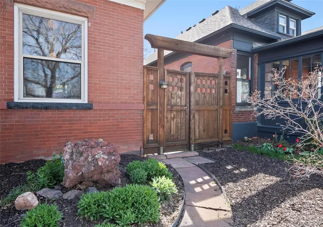 Single family home for sale at 328 S Lincoln St, Denver, CO 80209 | MLS# 1674859 | Listing updated on 2026-10-06