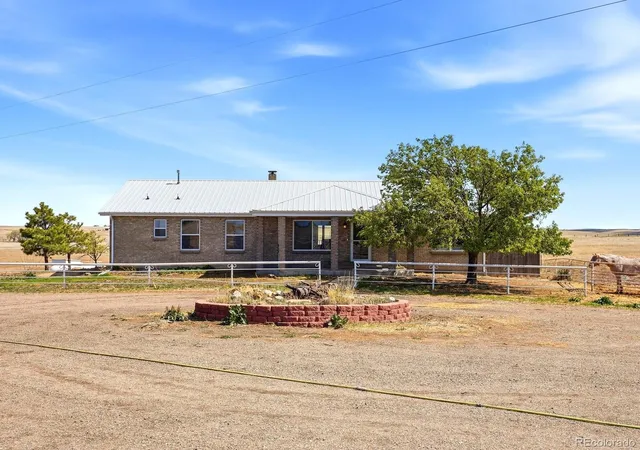 Photo 2 of Single family home for sale at 6450 County Rd 181, Byers, CO 80103 | MLS# 4650499 | Listing updated on 2026-09-12