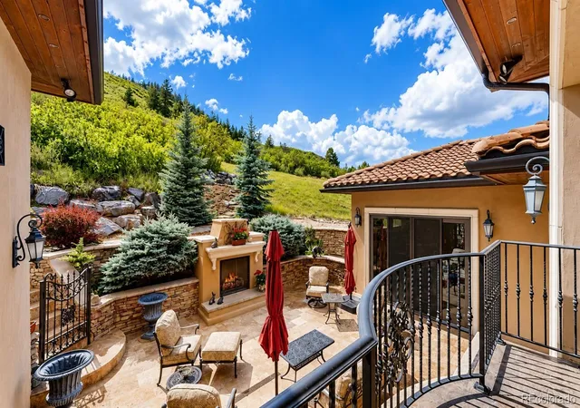 Photo 1 of Single family home for sale at 4625 Coyote Run, Littleton, CO 80125 | MLS# 1801516 | Listing updated on 2026-09-23