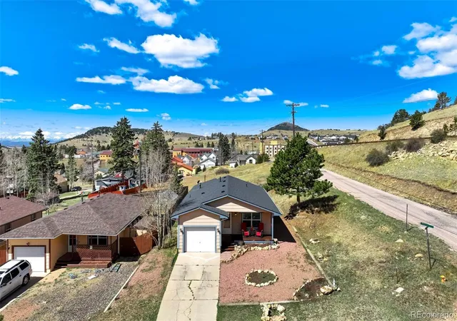 Photo 3 of Single family home for sale at 419 Aspen St, Cripple Creek, CO 80813 | MLS# 9689104 | Listing updated on 2026-10-08