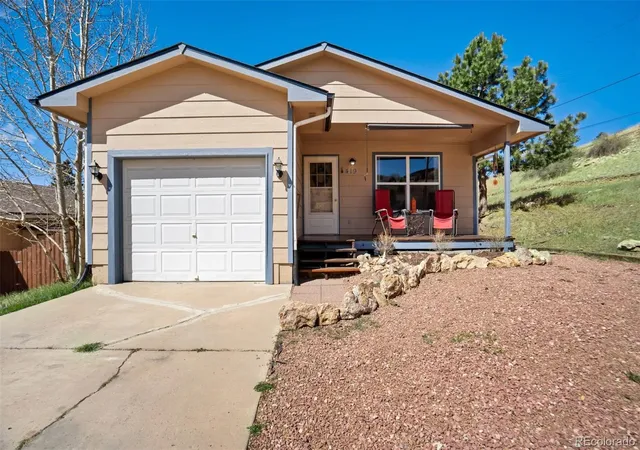 Photo 3 of Single family home for sale at 419 Aspen St, Cripple Creek, CO 80813 | MLS# 9689104 | Listing updated on 2026-10-08