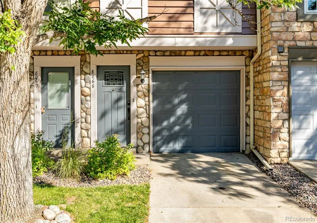 Photo 2 of Townhouse for sale at 8066 S Columbine Ct, Centennial, CO 80122 | MLS# 8041688 | Listing updated on 2026-09-10