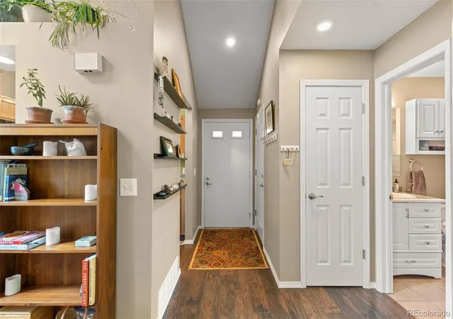 Listing Photo 4 - Condo for sale in building located at 11797 E Cedar Ave, Aurora, CO 80012