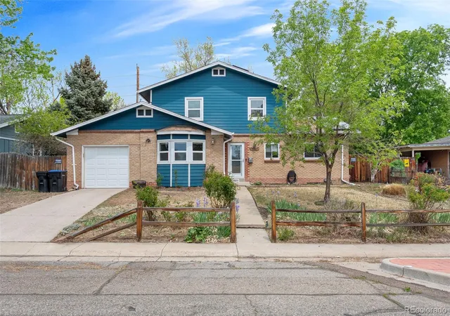 Photo 1 of Single family home for sale at 9565 W 52nd Avenue, Arvada, CO 80002 | MLS# 7135483 | Listing updated on 2026-09-11