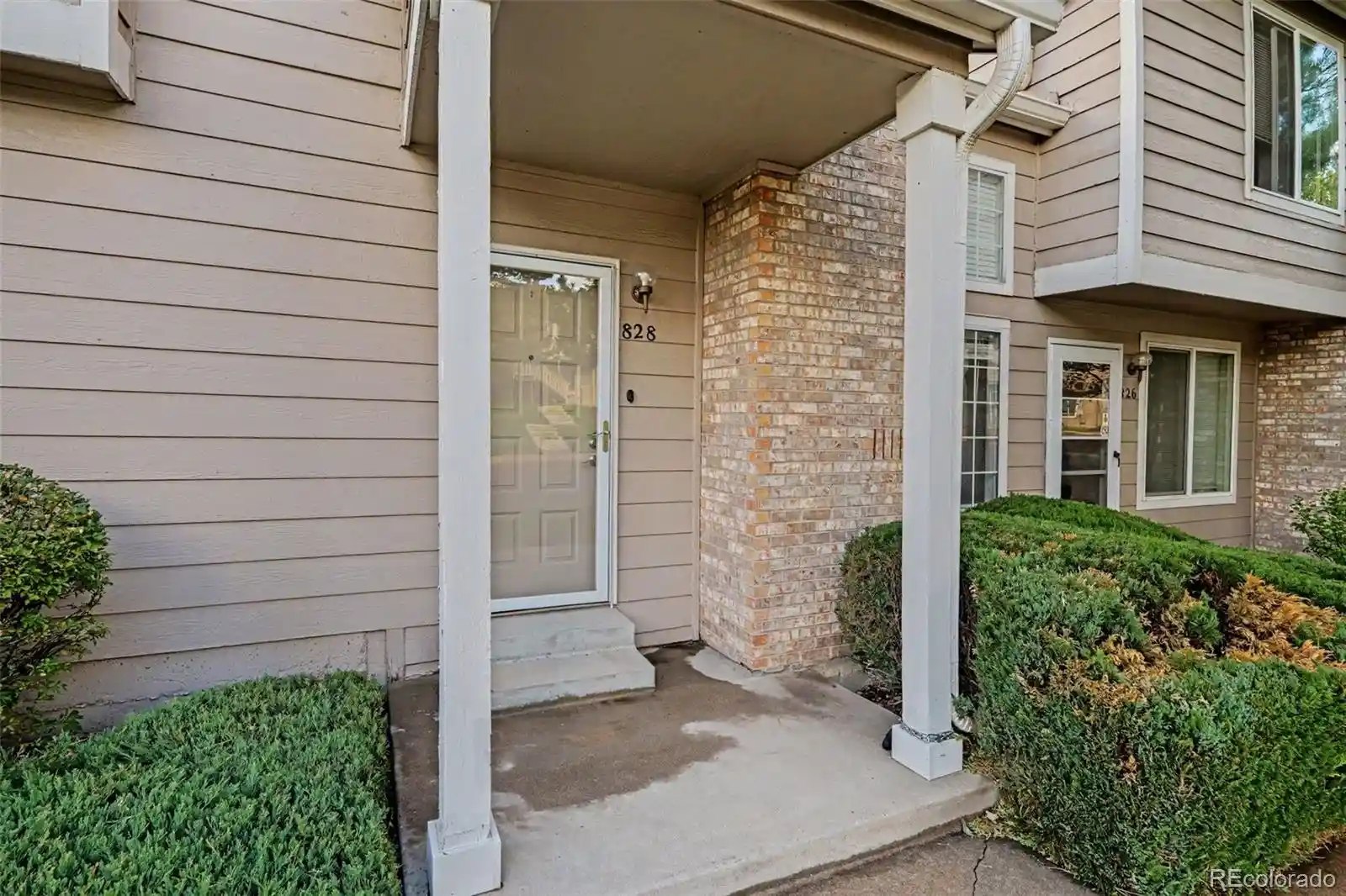 Listing Photo 2 - Condo for sale in 828 Summer Dr located at 828 Summer Dr, Highlands Ranch, CO 80126 - Unit 828 Summer Dr
