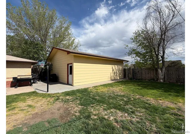 Photo 2 of Sale Pending at 107 Magnolia Ln, Sterling, CO 80751 | MLS# IR1058320 | Listing updated on 2026-09-15