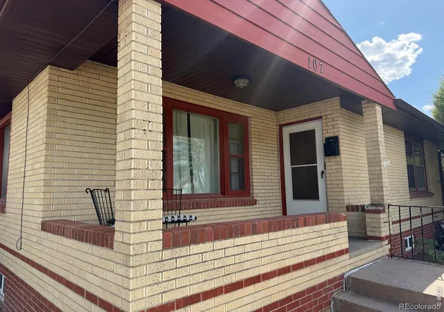 Photo 3 of Sale Pending at 107 Magnolia Ln, Sterling, CO 80751 | MLS# IR1058320 | Listing updated on 2026-09-15