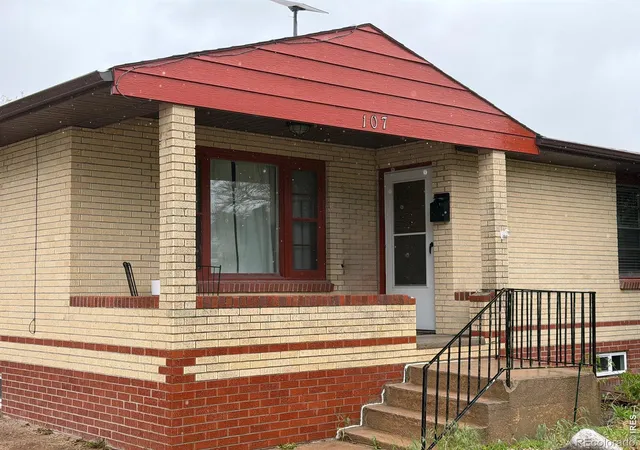 Photo 3 of Sale Pending at 107 Magnolia Ln, Sterling, CO 80751 | MLS# IR1058320 | Listing updated on 2026-09-15
