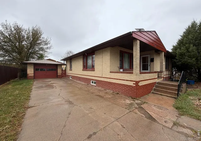 Photo 4 of Sale Pending at 107 Magnolia Ln, Sterling, CO 80751 | MLS# IR1058320 | Listing updated on 2026-09-15