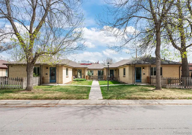 Townhouse for sale at 2444 S Corona St, Denver, CO 80210 | MLS# 3873491