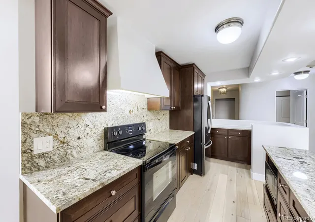 Photo 3 of Condo for sale at 1625 Larimer St #2003, Denver, CO 80202 | MLS# 2824645 | Listing updated on 2026-09-15