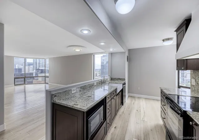 Photo 3 of Condo for sale at 1625 Larimer St #2003, Denver, CO 80202 | MLS# 2824645 | Listing updated on 2026-09-15