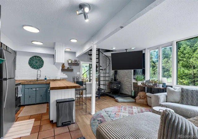 Listing Photo 4 - Condo for sale in building located at 136 Lance Ln, Breckenridge, CO 80424 - Unit #2