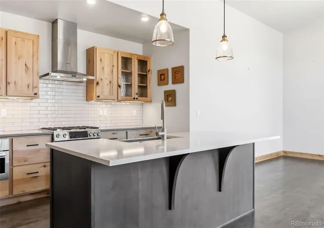 Photo 3 of Sale Pending at 1342 Maryland Crk Rd, Silverthorne, CO 80498 | MLS# 9047799 | Listing updated on 2026-09-29