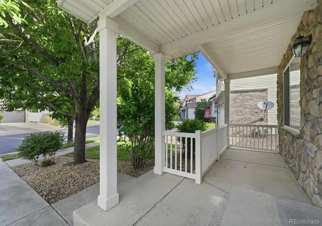 Photo 4 of Single family home for sale at 3925 Kenwood Cir, Johnstown, CO 80534 | MLS# 8345036 | Listing updated on 2026-10-09
