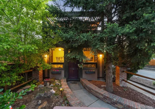 Photo 2 of Single family home for sale at 2001 S Marion St, Denver, CO 80210 | MLS# 6645113 | Listing updated on 2026-09-27