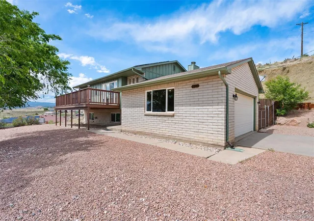 Photo 2 of Single family home for sale at 750 Dozier Ave, Canon City, CO 81212 | MLS# 3470670 | Listing updated on 2026-09-21
