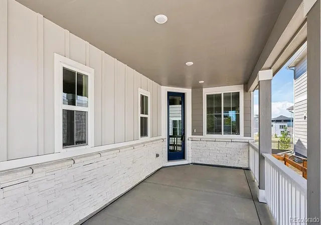 Photo 3 of Single family home for sale at 2131 S Irvington St, Aurora, CO 80018 | MLS# 8025949 | Listing updated on 2026-09-15
