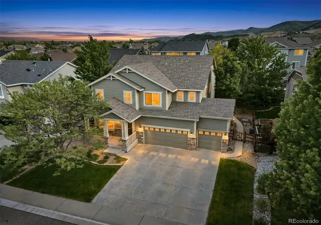 Photo 2 of Single family home for sale at 10580 Kicking Horse Dr, Littleton, CO 80125 | MLS# 6468592 | Listing updated on 2026-10-04