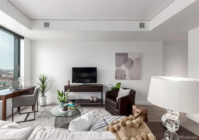 Photo 4 of Condo for sale at 1750 Wewatta St #1230, Denver, CO 80202 | MLS# 7619260 | Listing updated on 2026-10-06