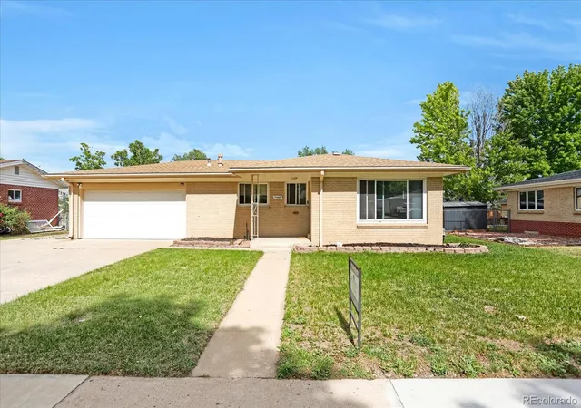 Photo 2 of Single family home for sale at 5448 S Julian St, Littleton, CO 80123 | MLS# 8918819 | Listing updated on 2026-10-08