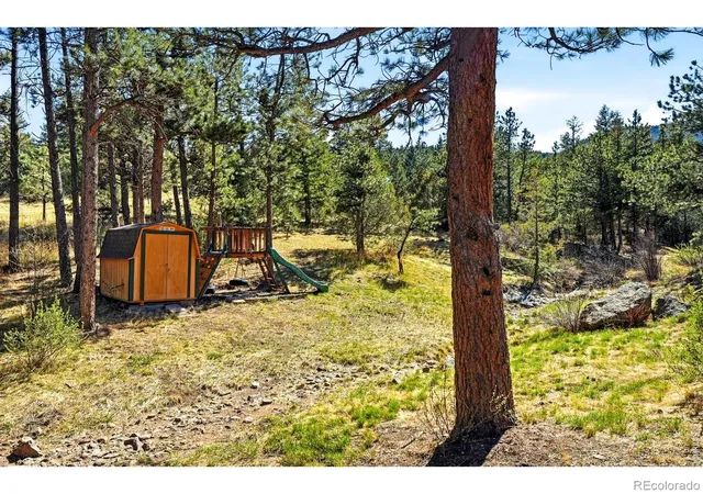 Photo 3 of Single family home for sale at 5 Mohawk Rd, Lyons, CO 80540 | MLS# 1909515 | Listing updated on 2026-09-12