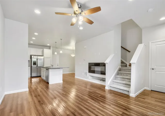 Photo 3 of Townhouse for sale at 508 E Dry Crk Pl, Littleton, CO 80122 | MLS# 7048758 | Listing updated on 2026-09-10