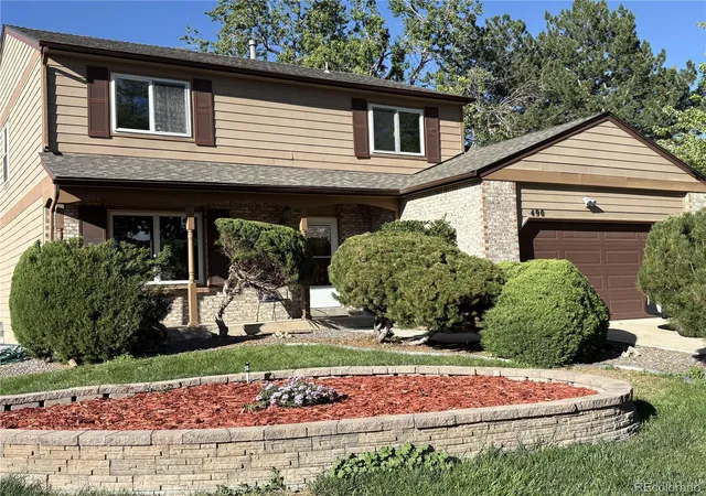 Photo 2 of Sale Pending at 490 S Kingston Cir, Aurora, CO 80012 | MLS# 5156217 | Listing updated on 2026-10-05