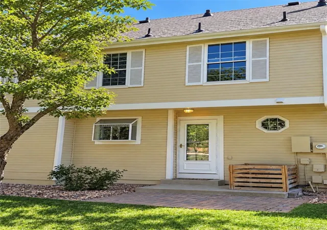 Townhouse for sale at 4049 S Richfield Way, Aurora, CO 80013 | MLS# 3640358