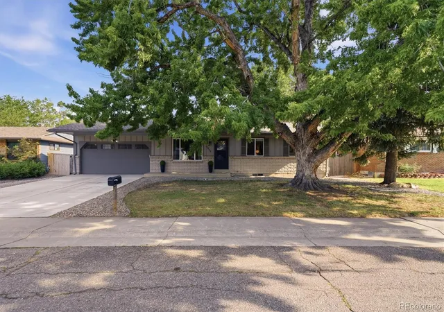 Photo 3 of Single family home for sale at 11854 W 65th Place, Arvada, CO 80004 | MLS# 6136836 | Listing updated on 2026-09-10