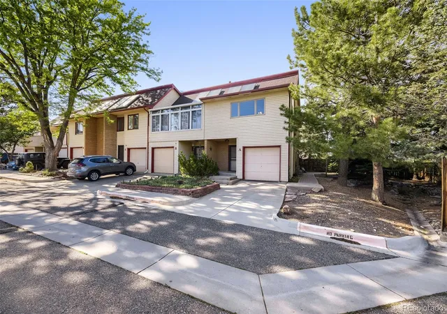 Photo 3 of Townhouse for sale at 1909 S Kipling St #A, Lakewood, CO 80227 | MLS# 5290259 | Listing updated on 2026-09-24