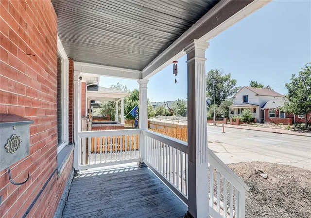 Photo 3 of Single family home for sale at 638 S Lincoln St, Denver, CO 80209 | MLS# 9292339 | Listing updated on 2026-09-15