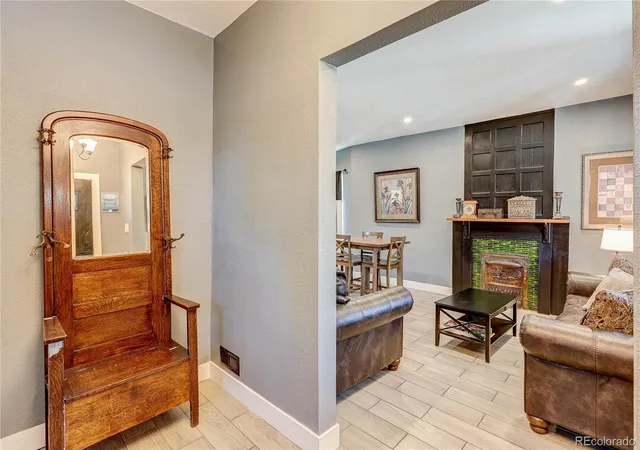 Photo 3 of Single family home for sale at 638 S Lincoln St, Denver, CO 80209 | MLS# 9292339 | Listing updated on 2026-09-15