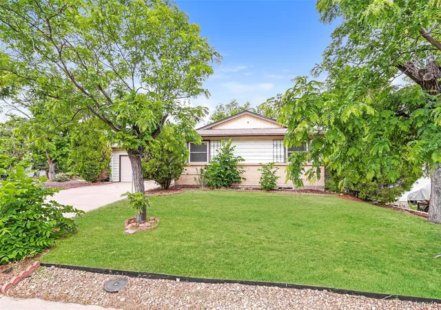 Photo 3 of Sale Pending at 12199 E Oregon Dr, Aurora, CO 80012 | MLS# 2981436 | Listing updated on 2026-09-23
