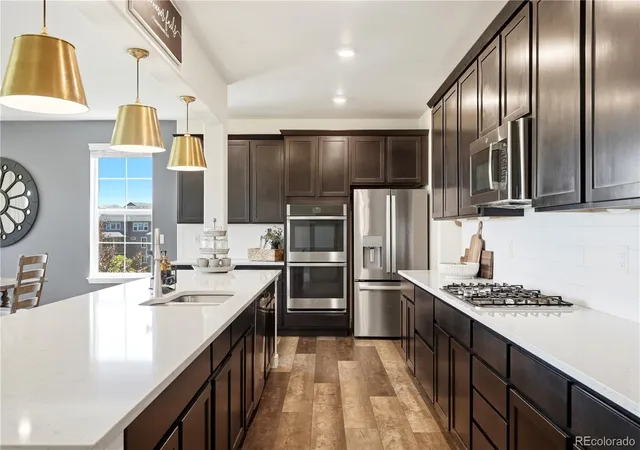 Photo 3 of Mansion for sale at 7112 Medalist Ct, Castle Pines, CO 80108 | MLS# 8151988 | Listing updated on 2026-09-25