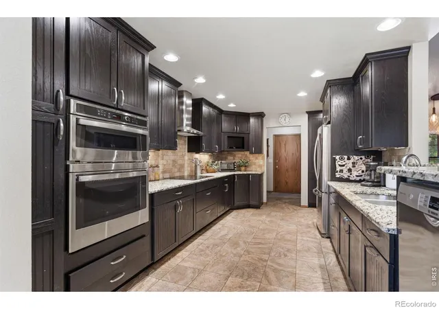 Photo 2 of Single family home for sale at 1313 Silk Oak Dr, Fort Collins, CO 80525 | MLS# IR1061883 | Listing updated on 2026-09-14